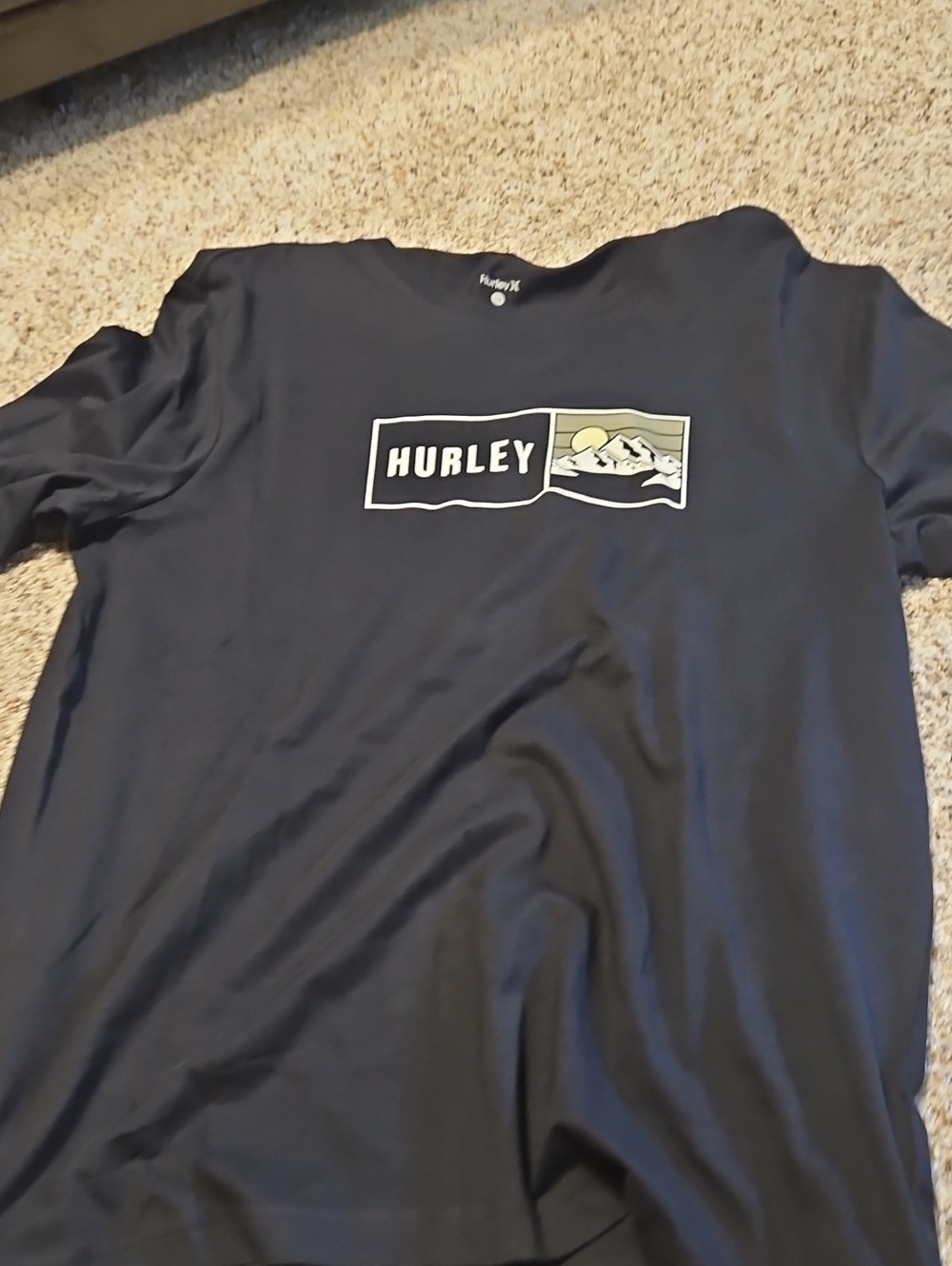 Hurley Men's Black Graphic Mountain Tee long sleeve